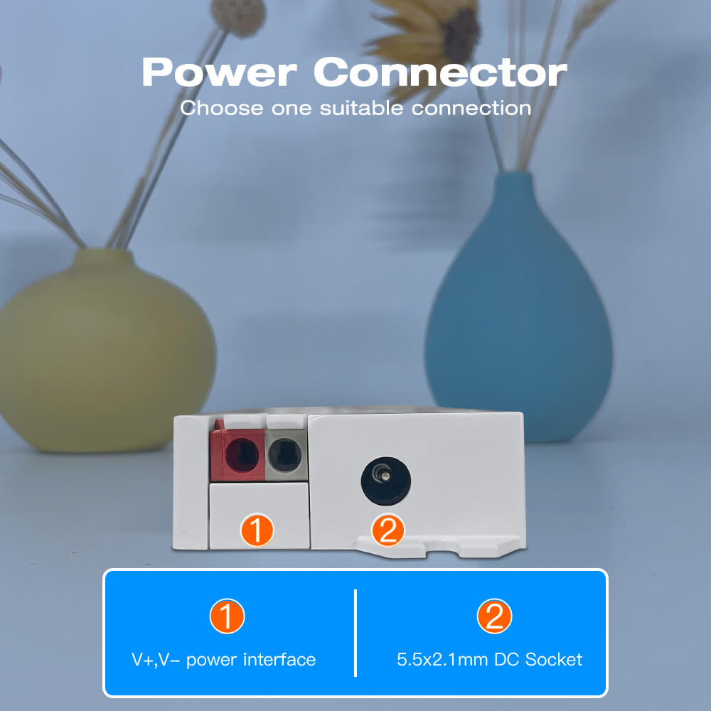 Two power connectors on ESP32 based LED strip controller